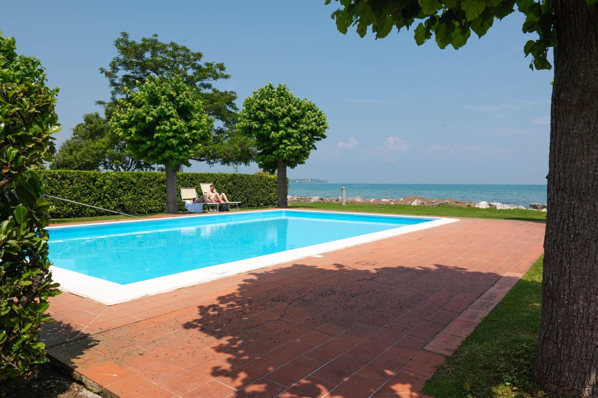 Timetofreedom Studio See Oase Sirmione Exteriér fotografie